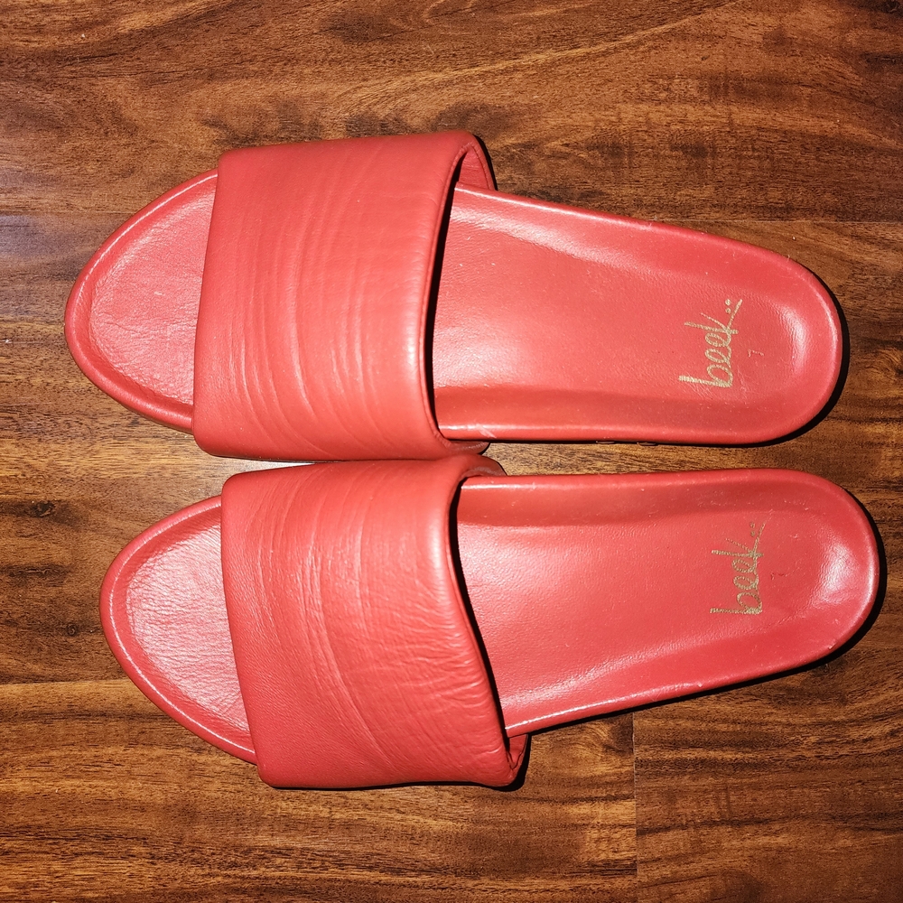 beek Red Leather Slide Sandals - Picture 3 of 4